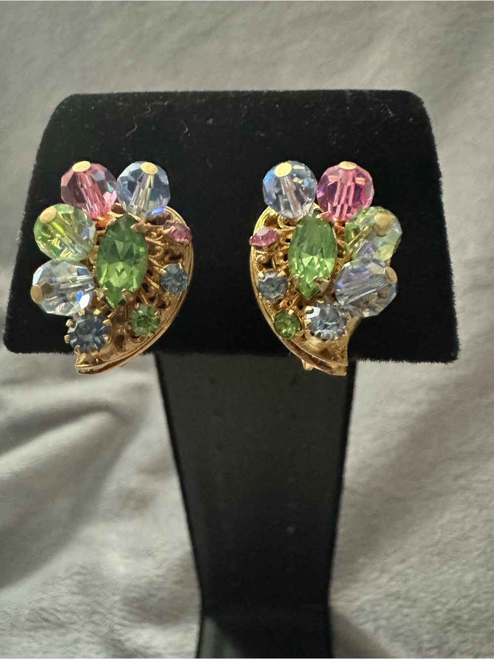 VTG Clip Earrings Pastel Iris and AB Faceted Glass Beads Around Green Rhinestone